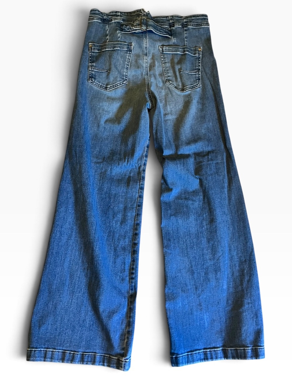 Pilcro Wide-Leg Patch Pocket Jeans in Blue - Picture 9 of 10